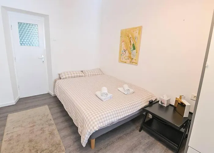 Gallus Palace Apartmán *